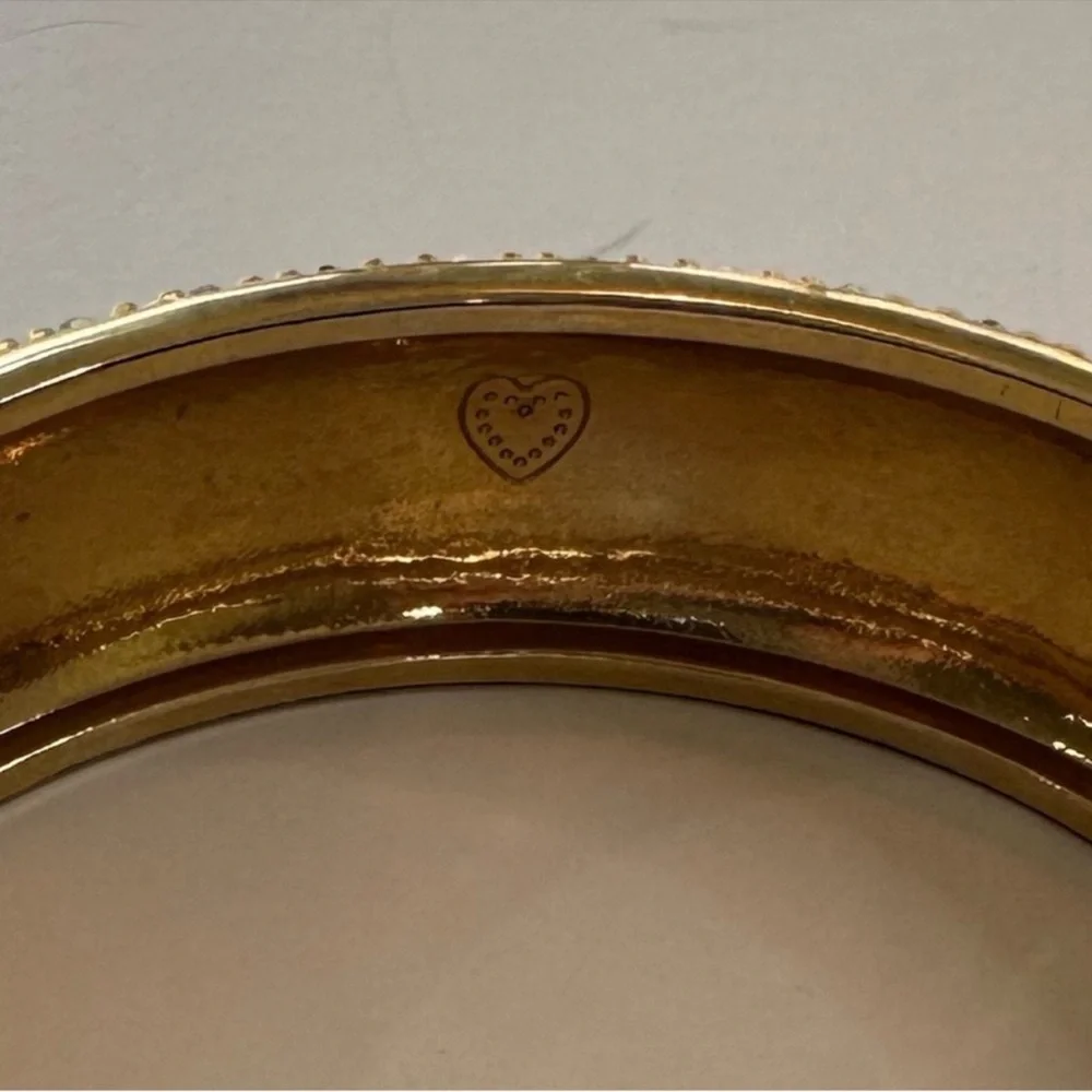 Stella and Dot SLOAN Enamel Rhinestone Bangle Hinged Bracelet Cream Gold Tone